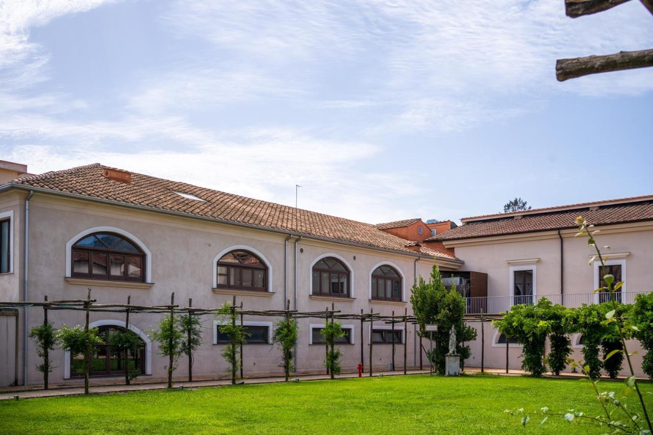 Palazzo San Giovanni Кава-де-Тиррени Экстерьер фото